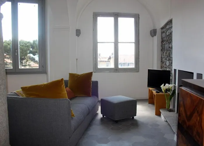 Due Colonne - By Lovecomo Semesterbostad