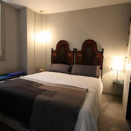 Due Colonne - By Lovecomo Feriehus